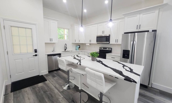 Sylvan Hills Apartamento | Modern ATL 3BR Duplex Retreat