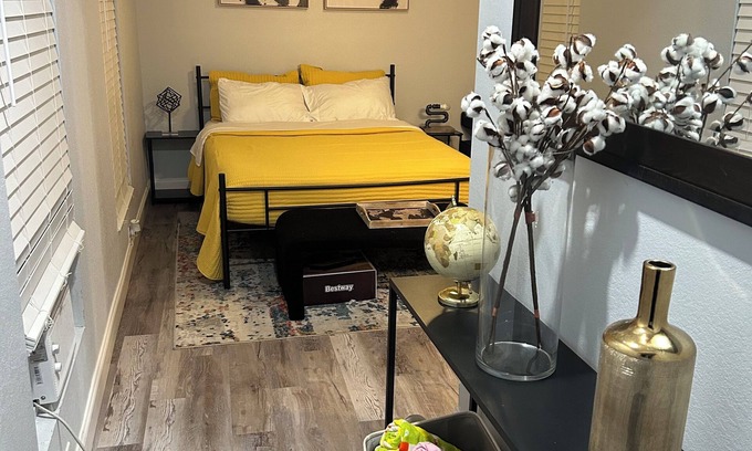 Pine Hills Apartamento | -Modern attached en-suite -shared pool -Orlando