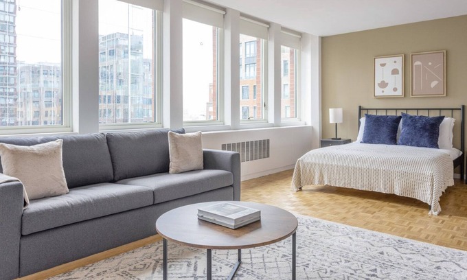 Prudential - St. Botolph Apartamento | Modern Back Bay Studio w/ Gym, nr Copley T, by Blueground