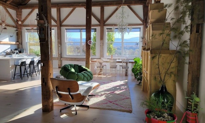 Town of Copake Casa | Modern Barn House - Hike & Ski Berkshire, Hudson Valley