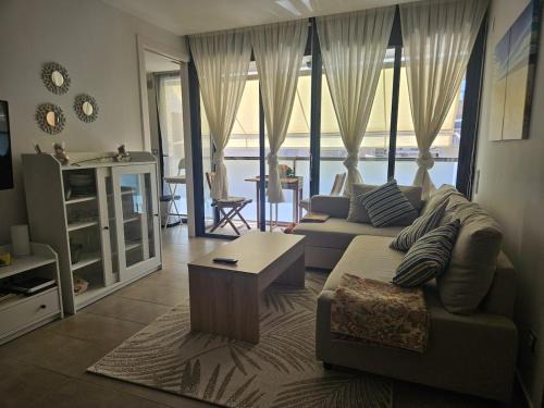 Segur de Calafell Apartamento | Modern beach apartment