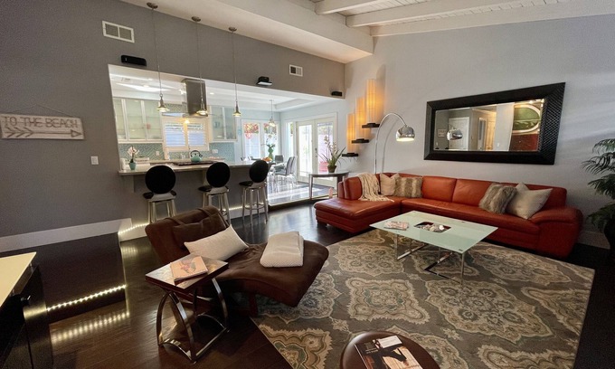 Oxnard Shores Casa | Modern Beach Bungalow, walk to beach, family and dog friendly