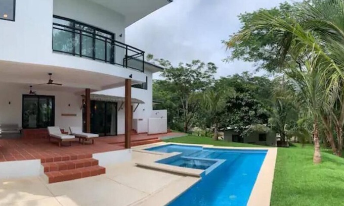 Las Escobas del Venado Casa | Modern Beach Home with pool and hot tub