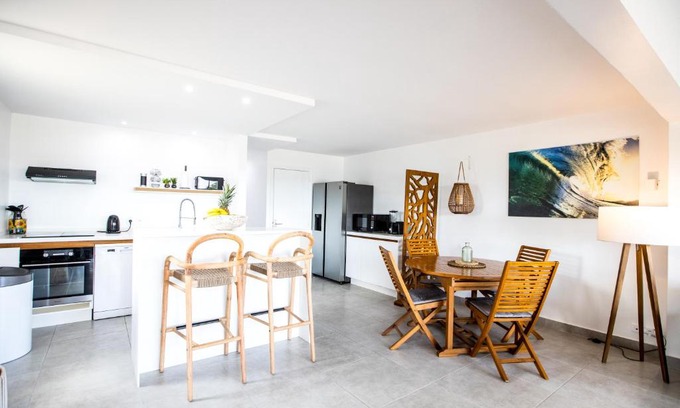 Nettle Bay Casa | Modern Beach Villa 1150