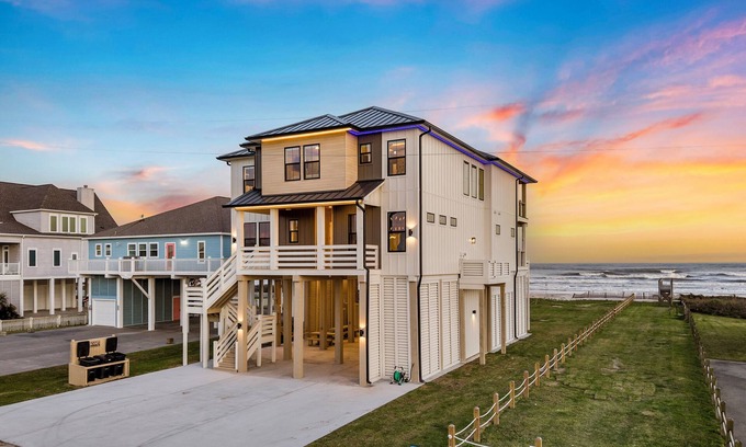 Port Bolivar Casa | Modern Beachfront Retreat in Crystal Beach – Pool, Elevator & Sleeps 20