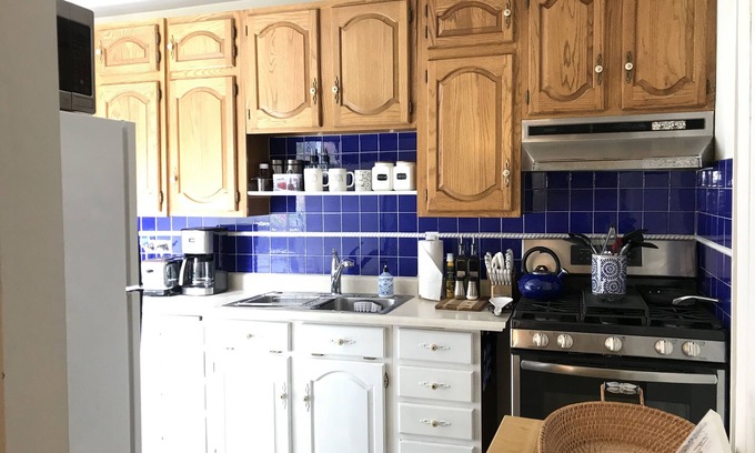 Goleta Apartamento | Modern BOHO Chic Getaway in the Goodland!! 2.6 miles to UCSB 10mins to downtown