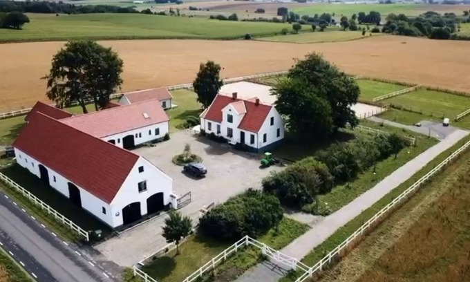 Listarum Casa | Modern Bungalow close to everything with high rating