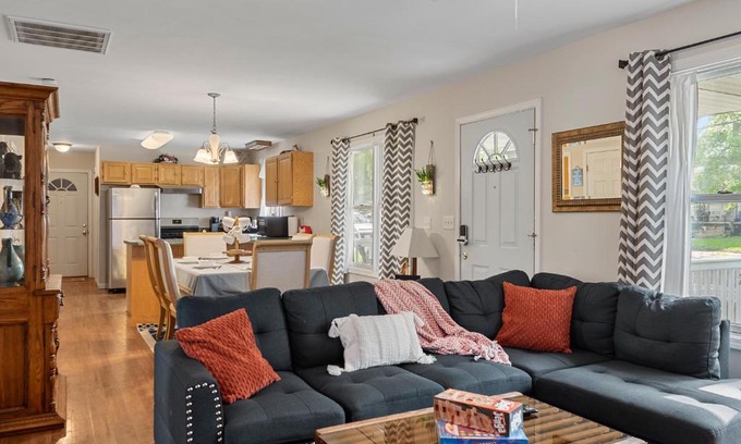 Springfield Casa | Modern Bungalow Home with Mid-Century Flair