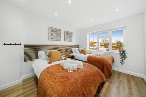 Maidstone Casa | Modern Bungalow in Maidstone sleeps 5 with free parking