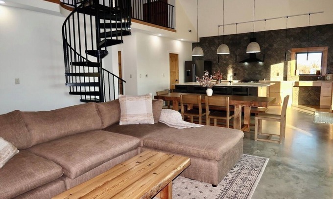 Murdock Casa | Modern Cabin Hideaway Private Pool + Hot Tub