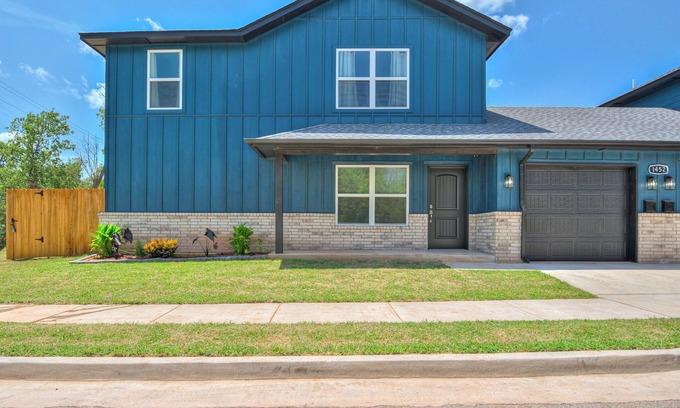 Central Oklahoma City Casa | Modern & Central 3BR Home in Central OKC – Ideal for Long-Term Stays