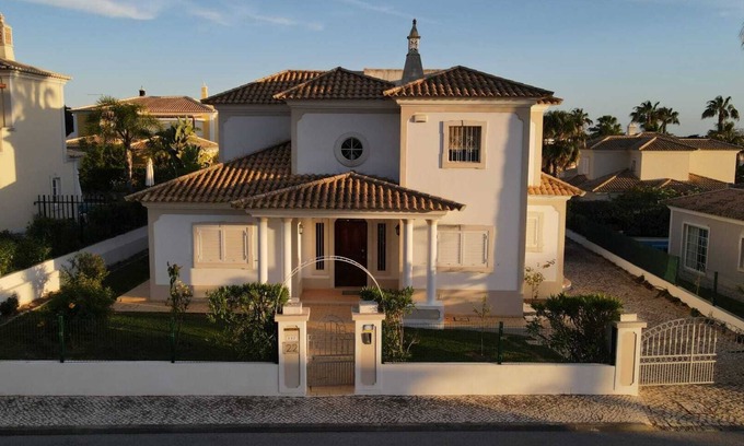 Vale do Garrao Villa | Pueblo con encanto moderno a lo largo de la playa y golf