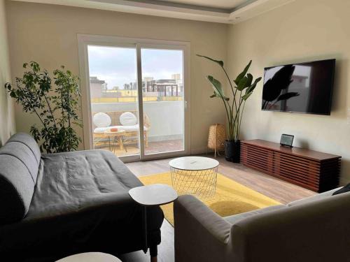 Sheikh Zayed City Apartamento | Modern chic rooftop studio