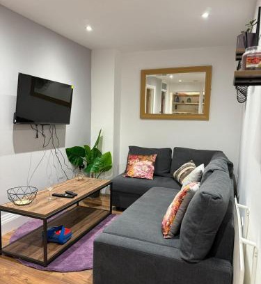 Hatfield Apartamento | Modern City Flat, Walk to Hatfield House, Trains and University