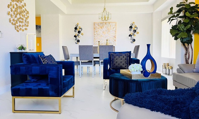 North Las Vegas Casa | Sala de juegos moderna, limpia y cómoda con 9 camas y 2 baños completos