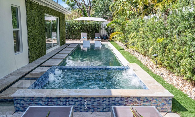 Bel Air Casa | Modern Coastal Style Walk To Beach Heated Pool Tranquility Ocean Mist Key Resldences