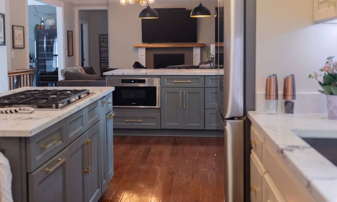 Manassas Casa | Modern Colonial Charm in Historic Old Town