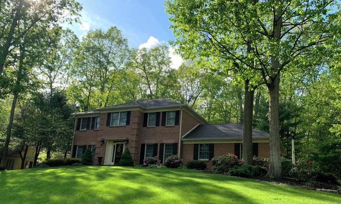 Park Forest Village Casa | Modern colonial home with hot tub and fire pit close to Penn State