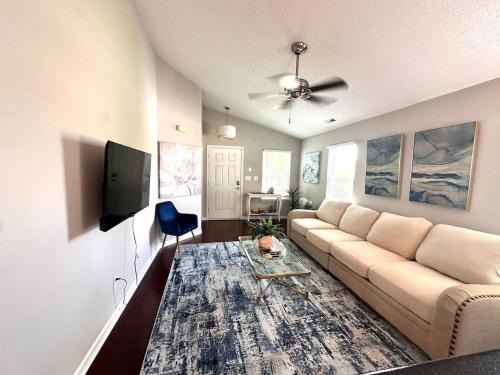 Concord Casa | Modern comfort 2BR-2BA Retreat