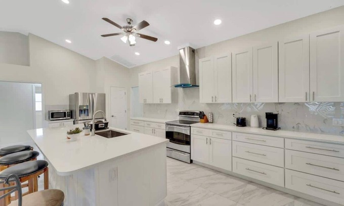 Port Charlotte Casa | Modern Comfort: 3BR/2BA Home in Port Charlotte