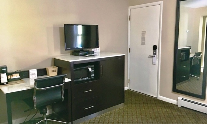 Milford Casa | Modern Comfort in 2 Doubles, Scottish Inns, Family Stay, Near Pocono Mountains