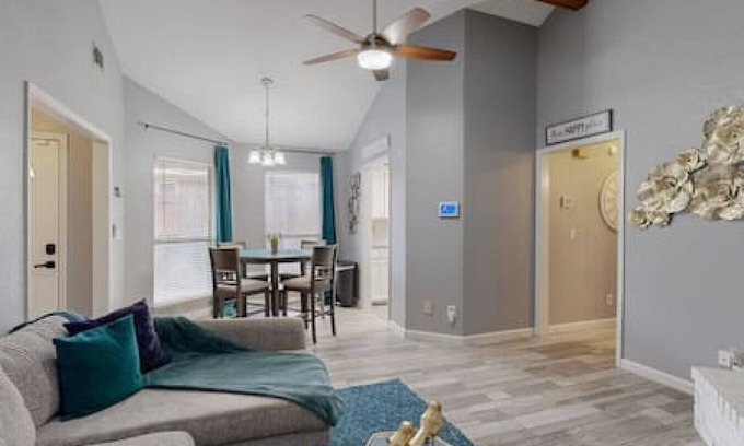 Euless Casa | Modern Comfort Lux Stay | Near DFW Airport