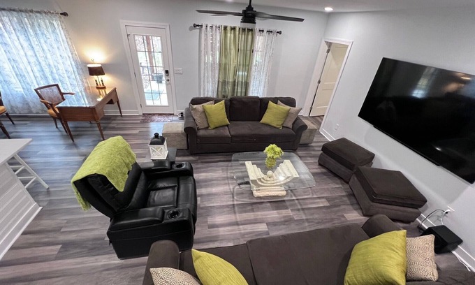 Lewisville Apartamento | Modern, Comfortable and Cozy Large Apartment
