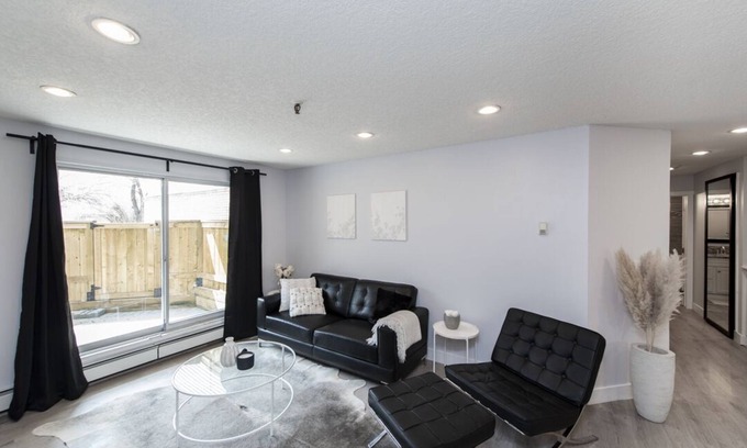 Southwest Calgary Condominio | Modern condo downtown calgary. Walking distance from downtown, 17th Ave and 4th