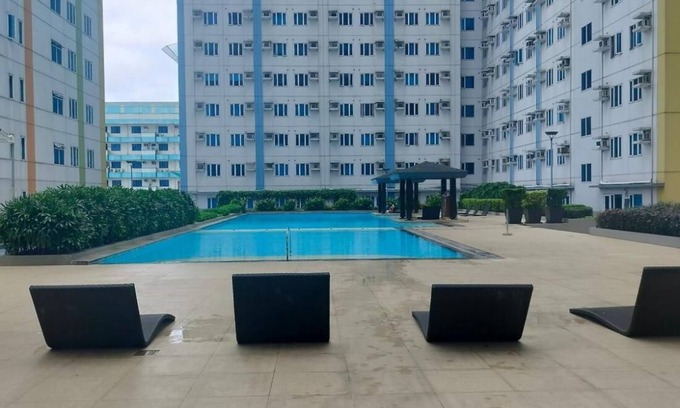 South Triangle Condominio | Modern Condo in Quezon City With Private Pool and City Views