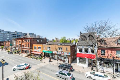 Central Hamilton Apartamento | Modern Condo on James Street North