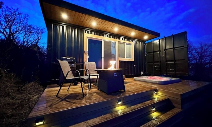 Monument Cabaña | Modern Container Tiny Home Private Hot Tub