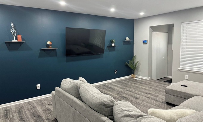 Southfield Casa | Modern, Convenient 2BR House