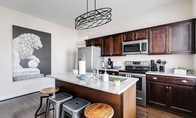 Church Hill Apartamento | Modern, Convenient Gem: Urban Retreat 'n Richmond