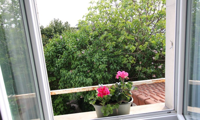 Centre Apartamento | Modern, cosy duplex on a mobility lease - practical and ideal just 2 steps from Paris!