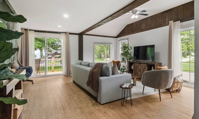 Fort Erie Apartamento | Modern Cottage Getaway with Pool