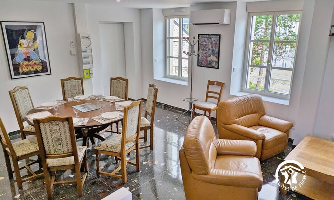 Louverne Apartamento | Moderno gîte en Louverné, para 6-8 pers, mascotas permitidas, aparcamiento