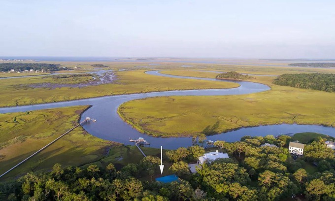 Edisto Island Casa | Modern Cottage on Edisto with deep water and views