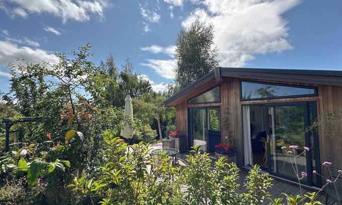 Hay-on-Wye Casa | Modern Country Retreat with Malvern Hills Views - Wye Knot