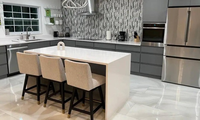 Greater Northdale Casa | Modern & Cozy 2-bedroom house on 5 acres only 5 minutes from Carrollwood.