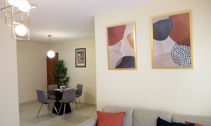 Mendoza Apartamento | Modern Cozy Department - with Netflix & TV Cable In Santo Domingo Este R.D