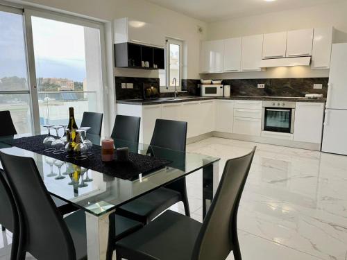 St. Andrew's Apartamento | Modern Cozy & Spacious Apartments in Malta - Perfect Stay Near Saint Julians