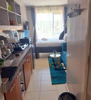 Nairobi Apartamento | Modern & Cozy Studio with SWIMMING POOL