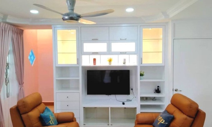 Kampung Permatang Masjid Casa | Modern CozyDouble Semi-D 5BedRoom HOUSE 14PAX