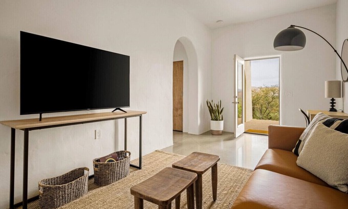 Clarkdale Apartamento | Modern Desert Retreat at Penumbra · Suite 3