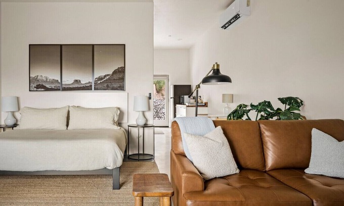 Clarkdale Apartamento | Modern Desert Retreat at Penumbra · Suite 4