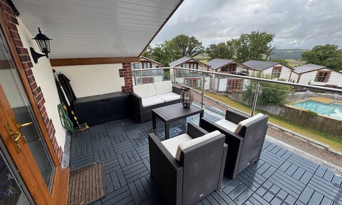 Umberleigh Cabina | Modern Devon retreat surrounded by the moors, perfect for families or relaxing.