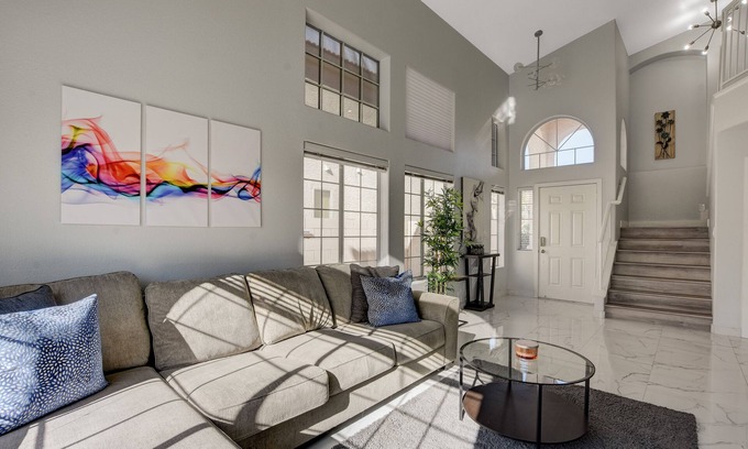 Summerlin Casa | Modern Dream Home 3BR/2.5BA + pool/bbq (50% off)
