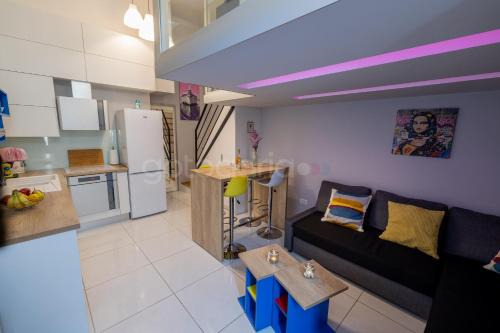 Gorinka Apartamento | Modern Duplex Studio Tommy
