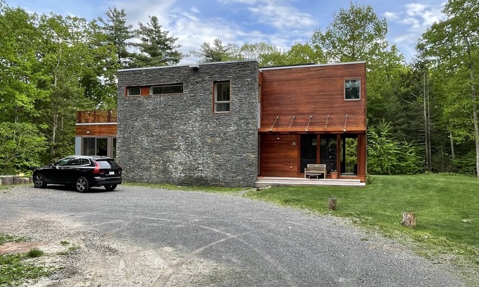 Palenville Casa | Modern 'Dwell' Home - Privado Haven-H. ESO. S & HUNTER montaña