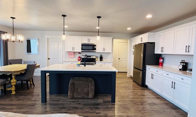 Utah County Casa | Modern Eagle Mountain house